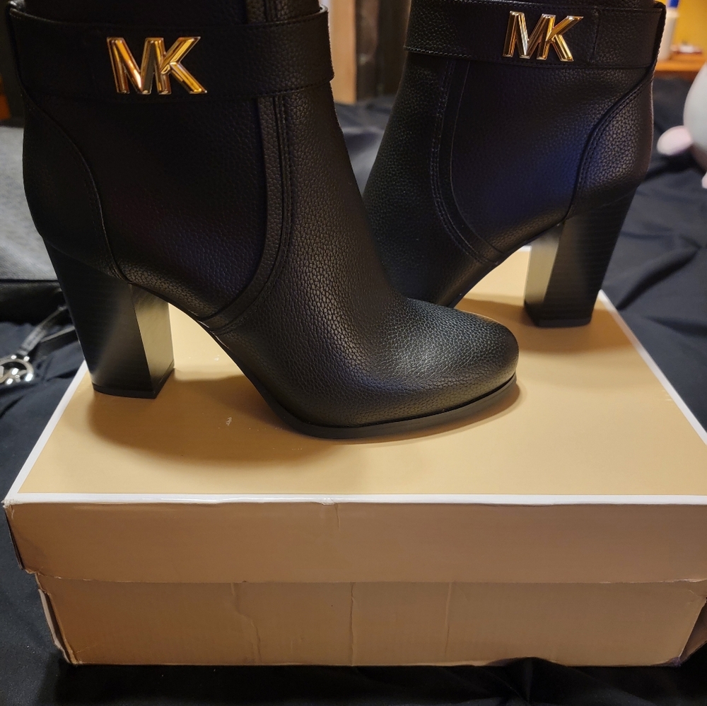 Womens Michael Kors Jilly Boots 6.5 black
